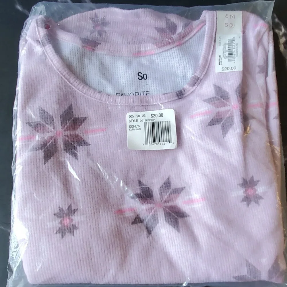 Girls  SO Favorite Curved Hem Long-Sleeve Tee Size Small (7) New in Package